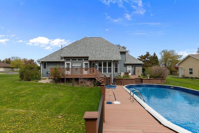 W6173 LONG COURT, Appleton, WI 54914