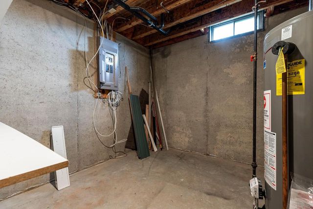 W6173 LONG COURT, Appleton, WI 54914