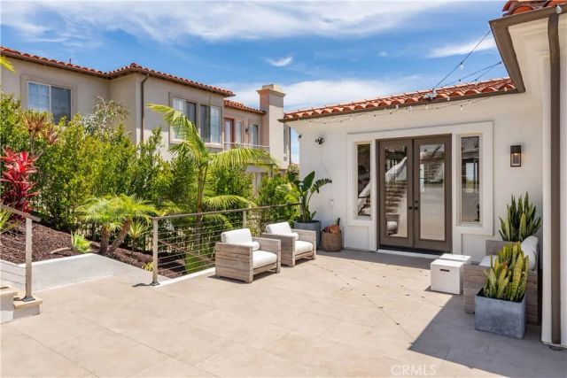 33 Nuvola Court, Rancho Palos Verdes, CA 90275