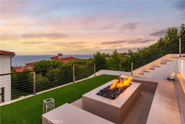 33 Nuvola Court, Rancho Palos Verdes, CA 90275