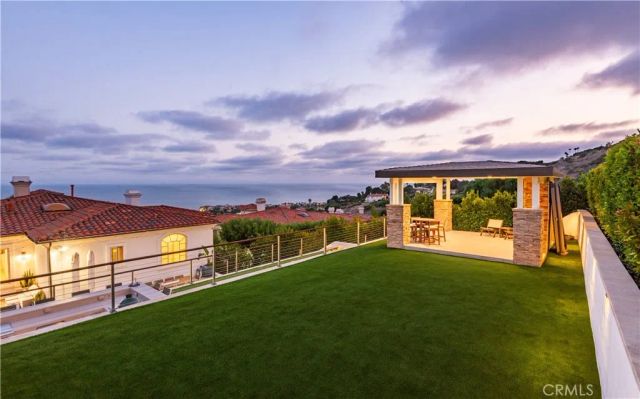 33 Nuvola Court, Rancho Palos Verdes, CA 90275