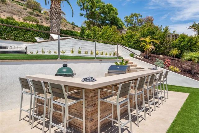 33 Nuvola Court, Rancho Palos Verdes, CA 90275