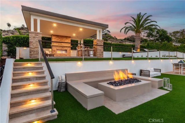 33 Nuvola Court, Rancho Palos Verdes, CA 90275