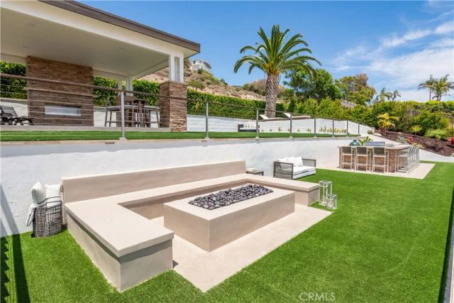 33 Nuvola Court, Rancho Palos Verdes, CA 90275