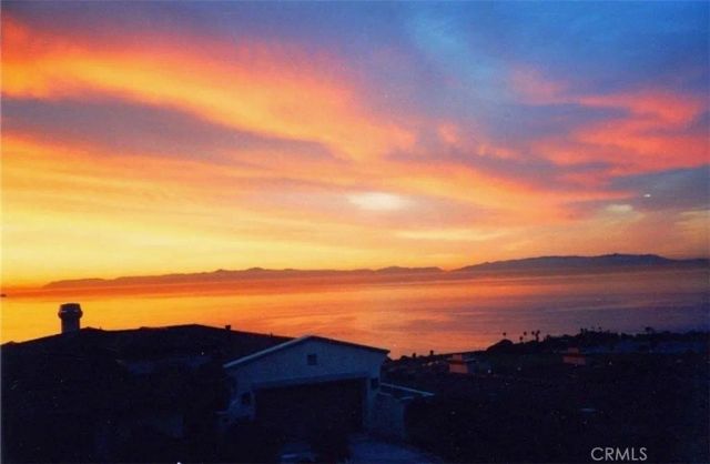 33 Nuvola Court, Rancho Palos Verdes, CA 90275