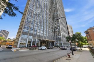 655 W Irving Park Road 3404, Chicago, IL 60613