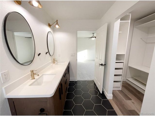 11821 Zenobia Loop, Westminster, CO 80031