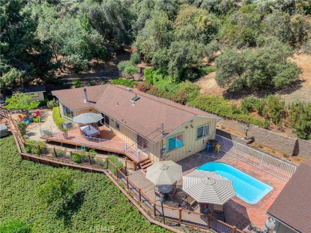 3295 S Lake Court, Kelseyville, CA 95451