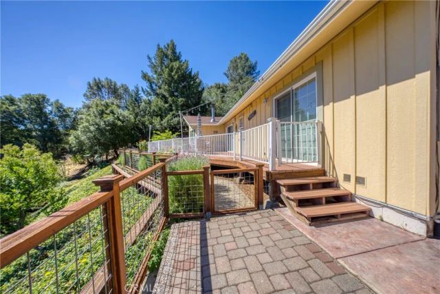 3295 S Lake Court, Kelseyville, CA 95451