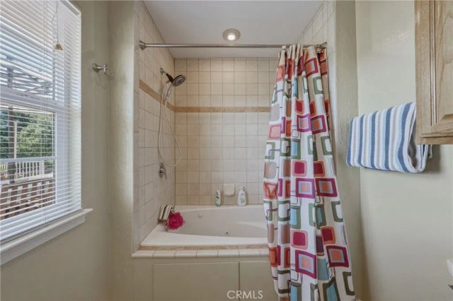 3295 S Lake Court, Kelseyville, CA 95451