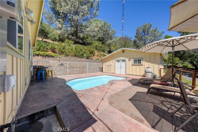 3295 S Lake Court, Kelseyville, CA 95451