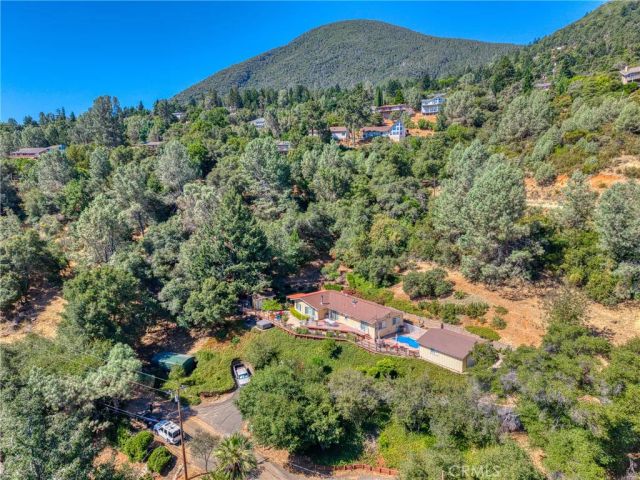 3295 S Lake Court, Kelseyville, CA 95451