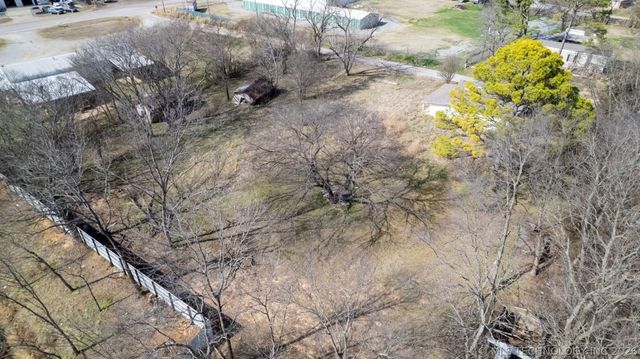 711 Blanchard, Durant, OK 74701