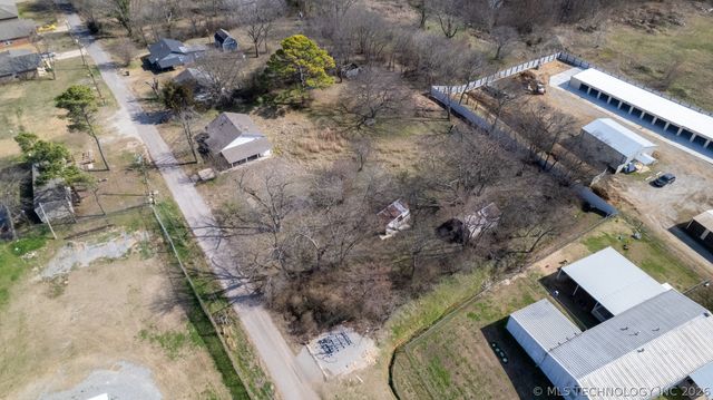 711 Blanchard, Durant, OK 74701