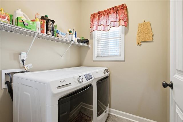 215 Ponderosa Dr, Dothan, AL 36350