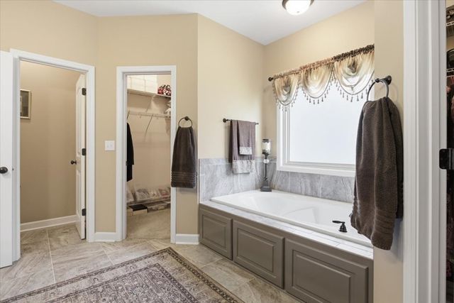 215 Ponderosa Dr, Dothan, AL 36350
