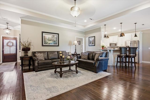 215 Ponderosa Dr, Dothan, AL 36350