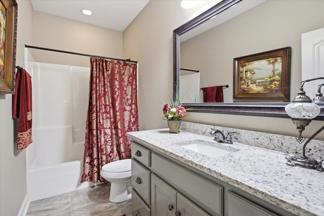 215 Ponderosa Dr, Dothan, AL 36350