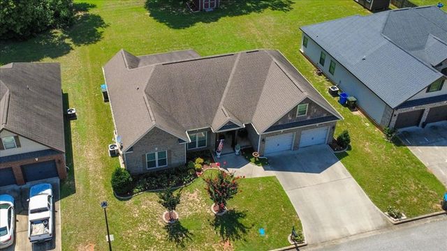 215 Ponderosa Dr, Dothan, AL 36350