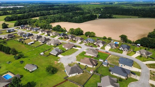 215 Ponderosa Dr, Dothan, AL 36350