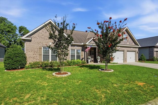 215 Ponderosa Dr, Dothan, AL 36350