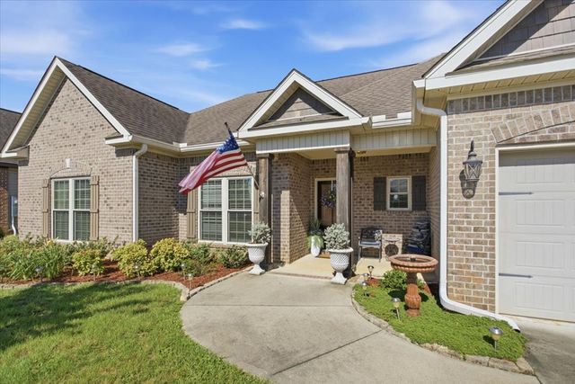 215 Ponderosa Dr, Dothan, AL 36350