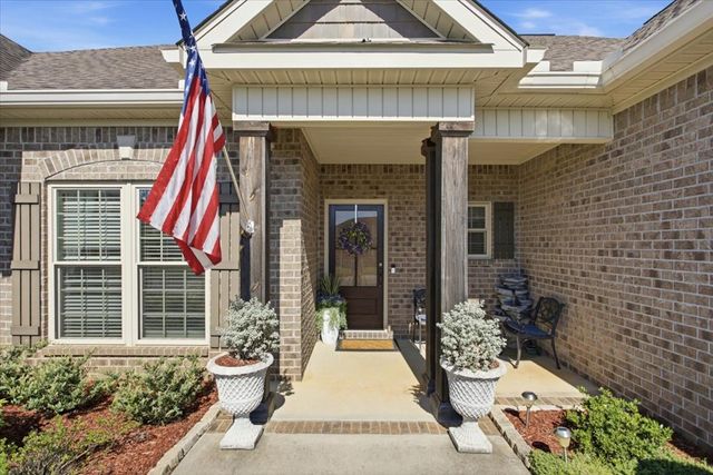 215 Ponderosa Dr, Dothan, AL 36350