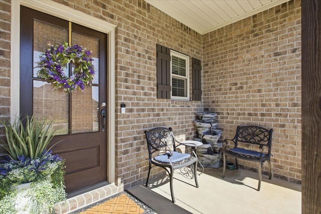 215 Ponderosa Dr, Dothan, AL 36350