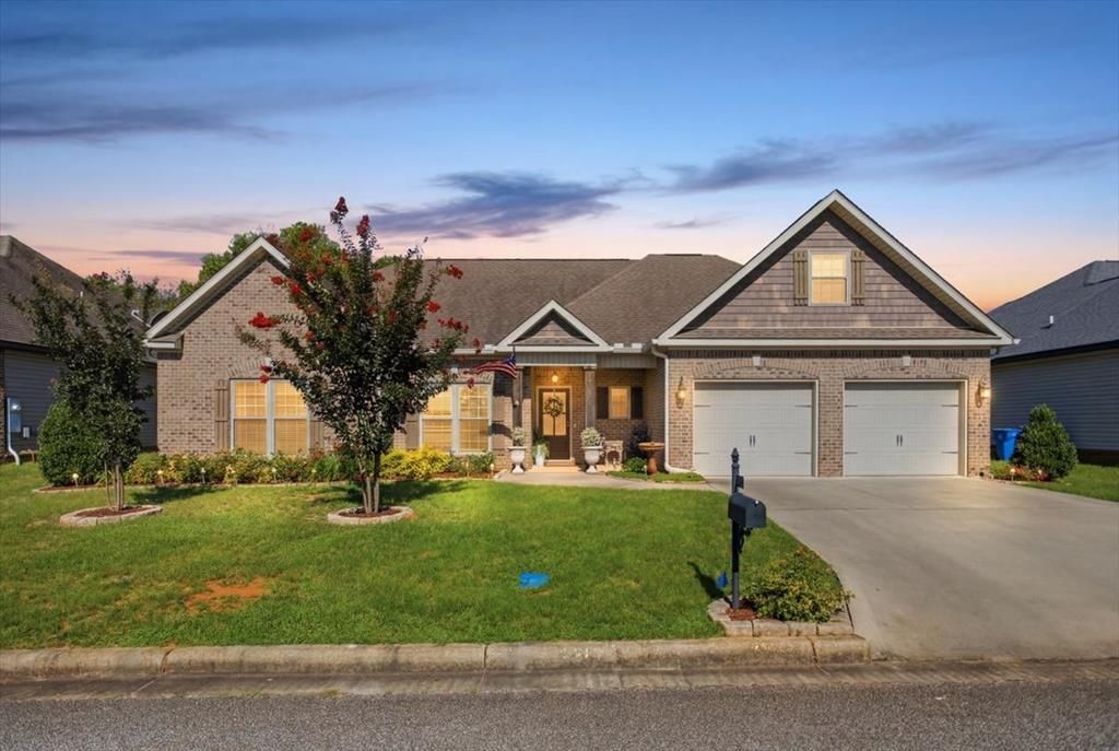 215 Ponderosa Dr, Dothan, AL 36350