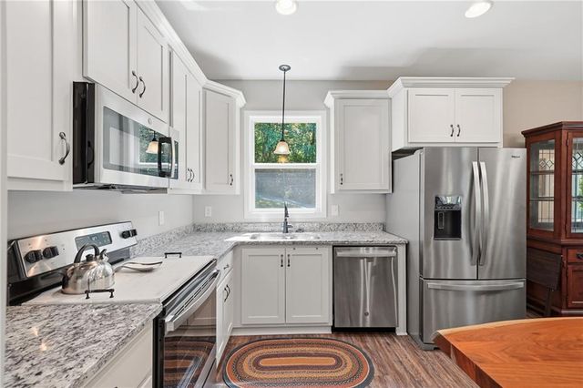 1275 Marie Drive, Talking Rock, GA 30175