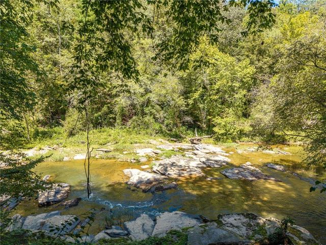 1275 Marie Drive, Talking Rock, GA 30175