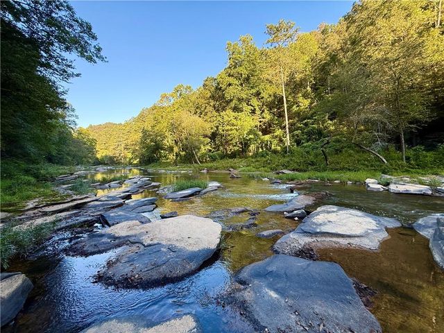 1275 Marie Drive, Talking Rock, GA 30175