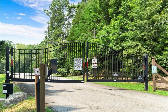 1275 Marie Drive, Talking Rock, GA 30175
