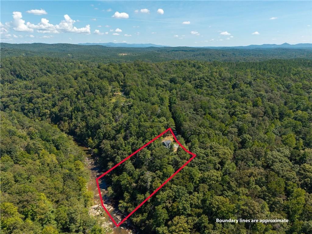 1275 Marie Drive, Talking Rock, GA 30175