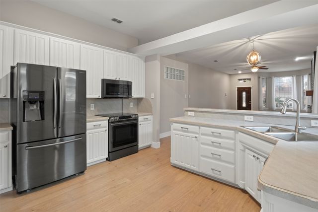 8724 Mystic Trail, Fort Worth, TX 76118