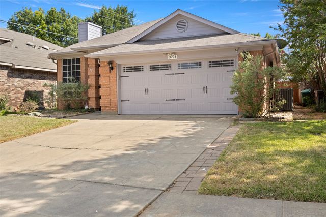 8724 Mystic Trail, Fort Worth, TX 76118
