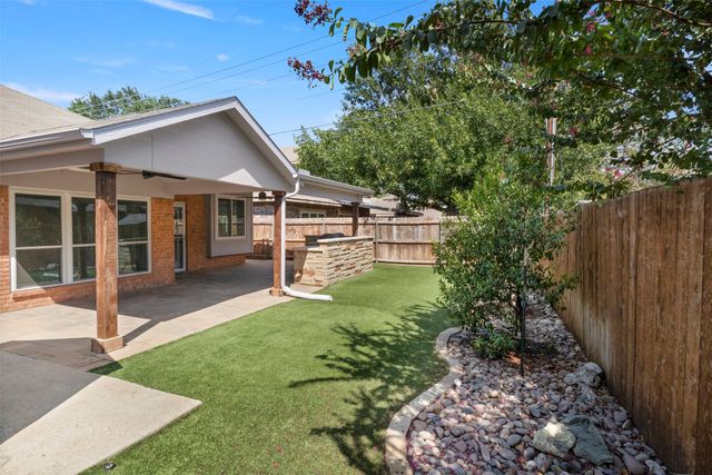 8724 Mystic Trail, Fort Worth, TX 76118