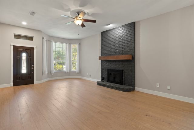 8724 Mystic Trail, Fort Worth, TX 76118