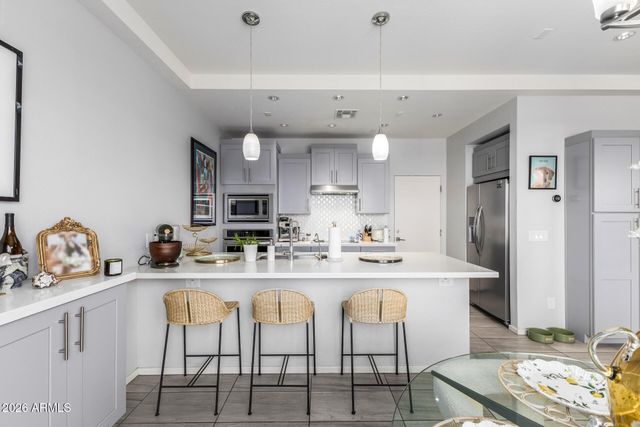 2740 E ROMA Avenue, Phoenix, AZ 85016