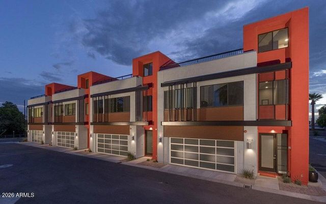 2740 E ROMA Avenue, Phoenix, AZ 85016