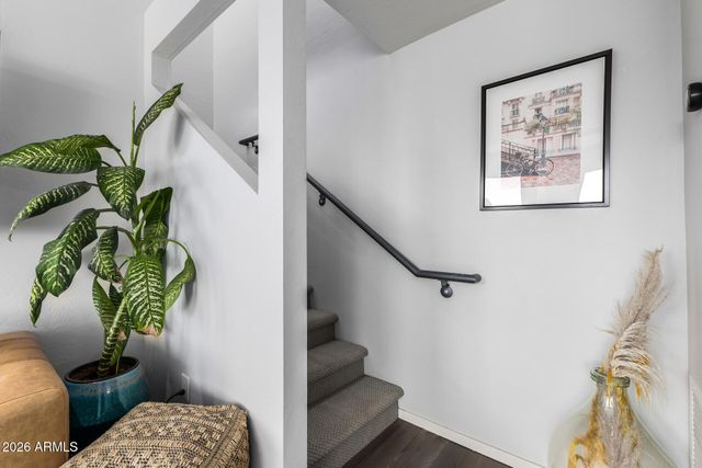 2740 E ROMA Avenue, Phoenix, AZ 85016