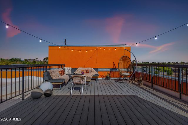 2740 E ROMA Avenue, Phoenix, AZ 85016