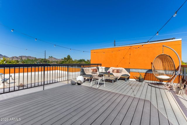 2740 E ROMA Avenue, Phoenix, AZ 85016