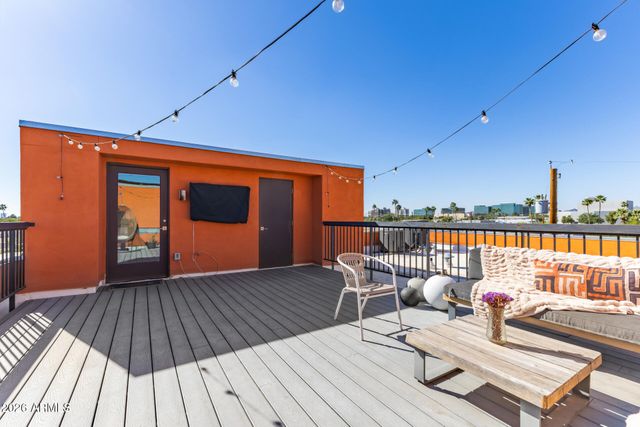 2740 E ROMA Avenue, Phoenix, AZ 85016