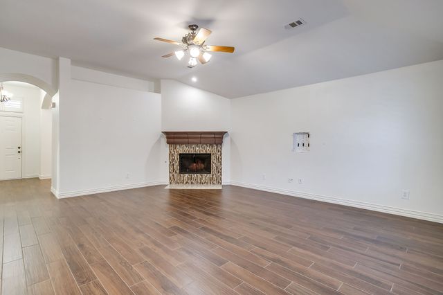 1409 Montevideo Court, Denton, TX 76210
