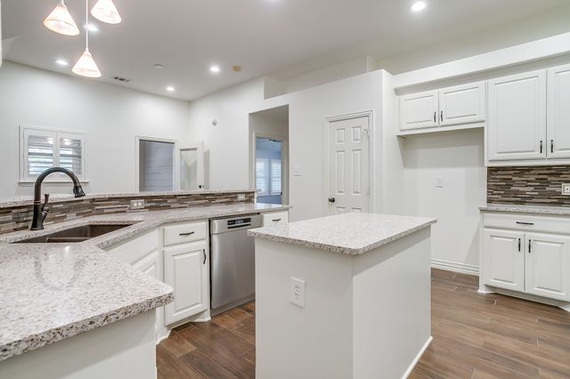 1409 Montevideo Court, Denton, TX 76210