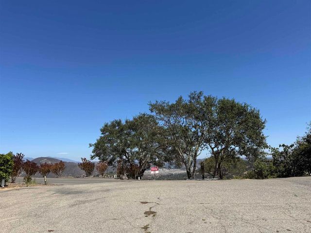 Hawks View Way, Fallbrook, CA 92028