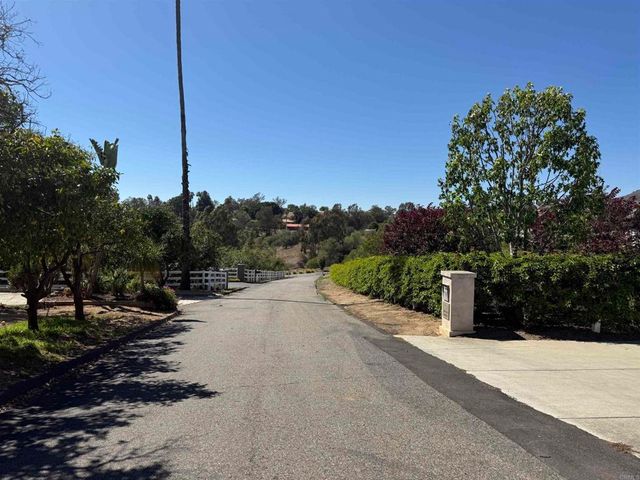 Hawks View Way, Fallbrook, CA 92028