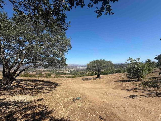 Hawks View Way, Fallbrook, CA 92028
