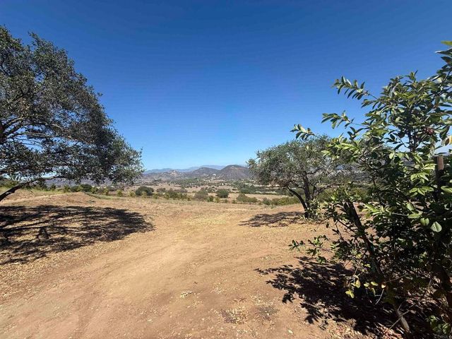 Hawks View Way, Fallbrook, CA 92028